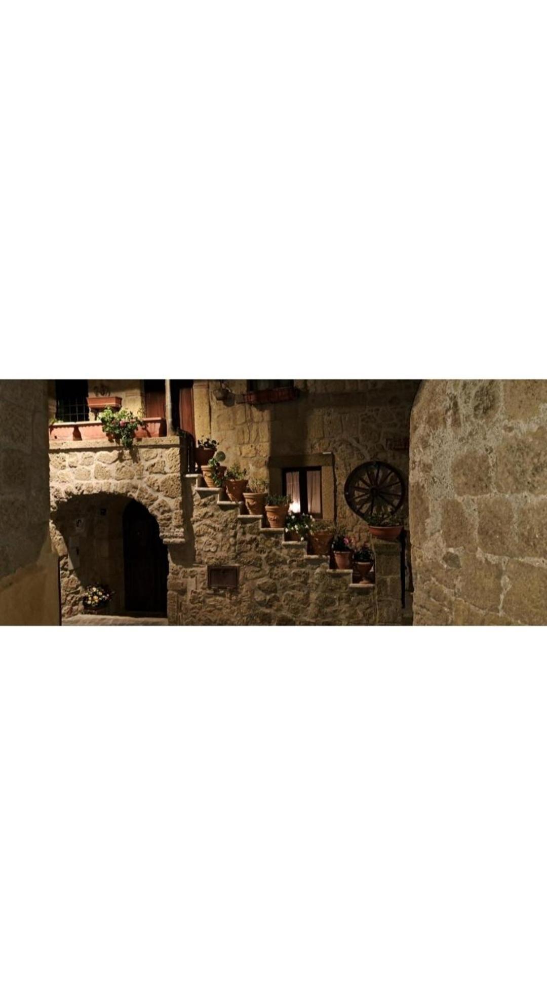 La Chascona Di Farnese Casa Di Tufo Nel Borgo Apartman Kültér fotó