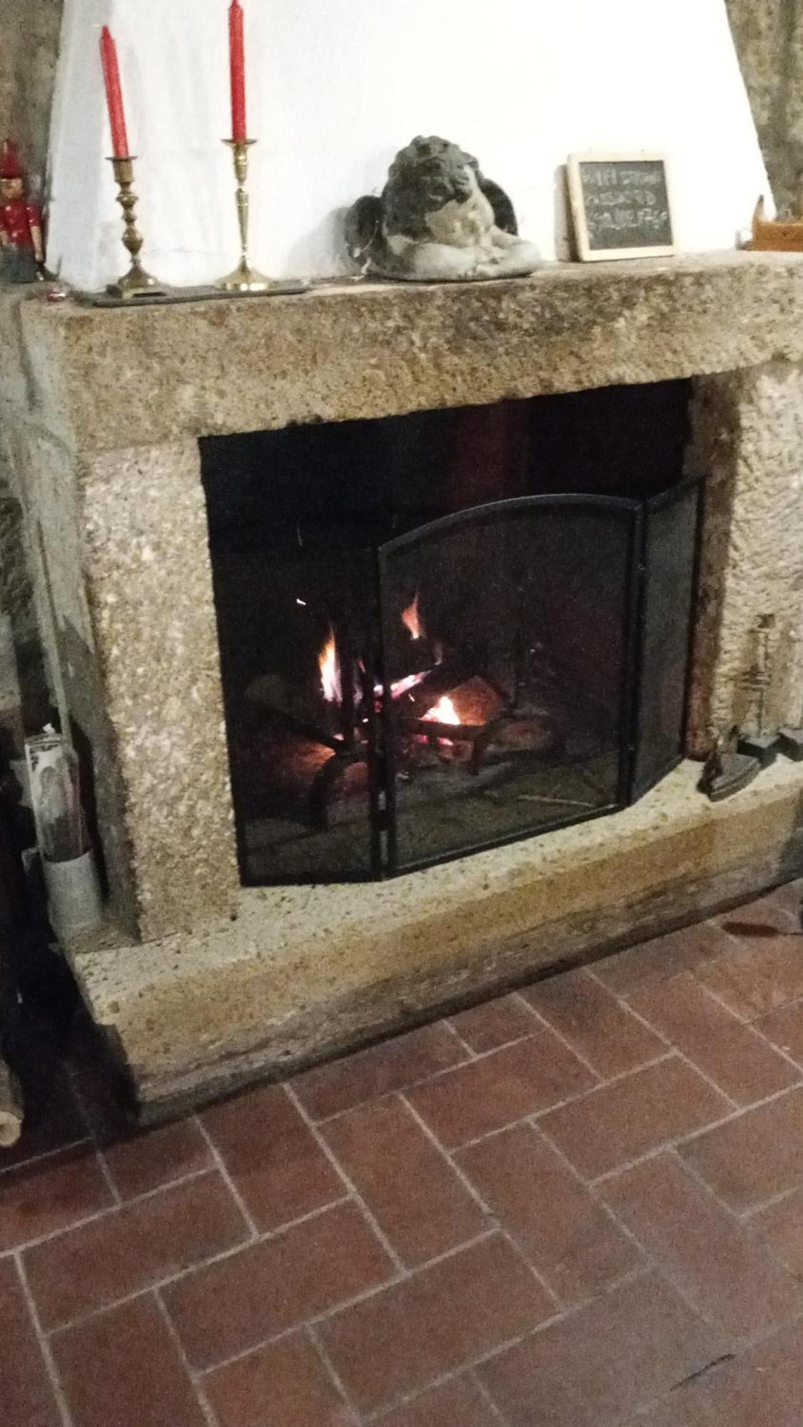 La Chascona Di Farnese Casa Di Tufo Nel Borgo Apartman Kültér fotó